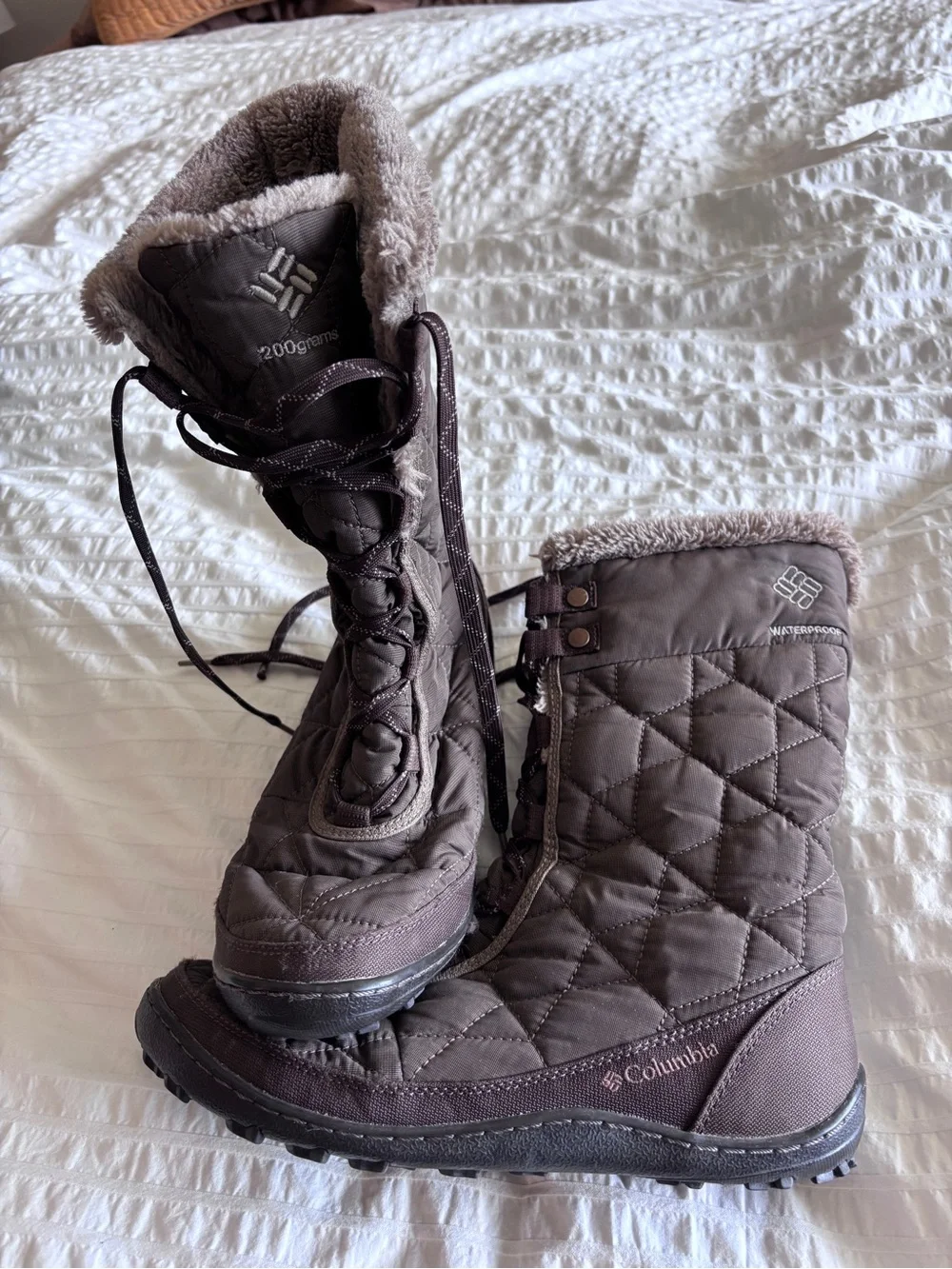 Columbia Women's MINX MID OMNI-GRIP Snow Boot